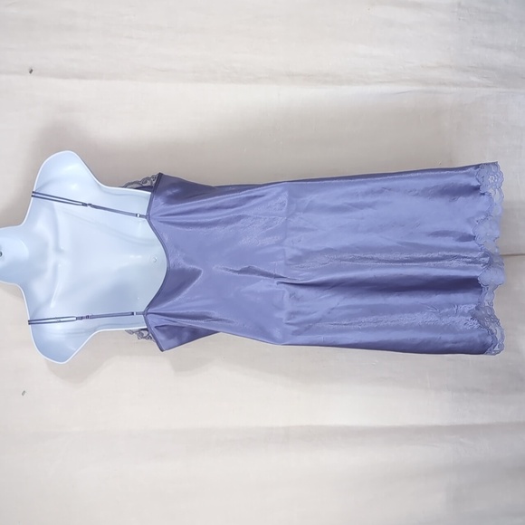 Valerie Stevens Intimates Lilac Purple Satin Lace Trim Slip Dress Size Medium - Picture 4 of 5